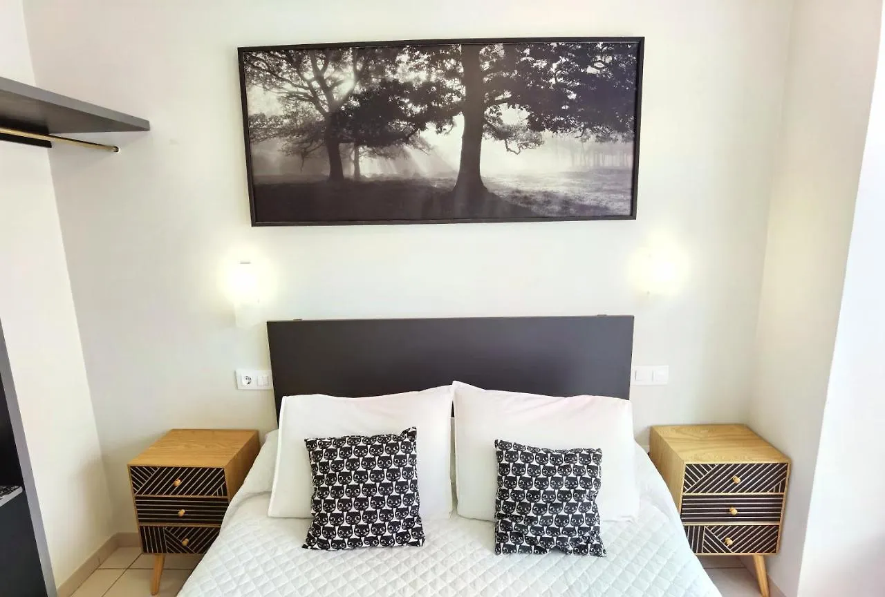 סאן פליו דה גיסולס Hostal Rigau בית הארחה